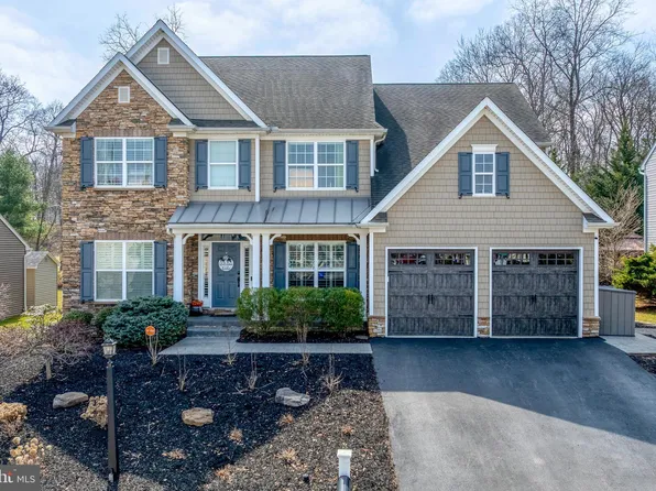 4 Logan Dr, New Freedom, PA 17349