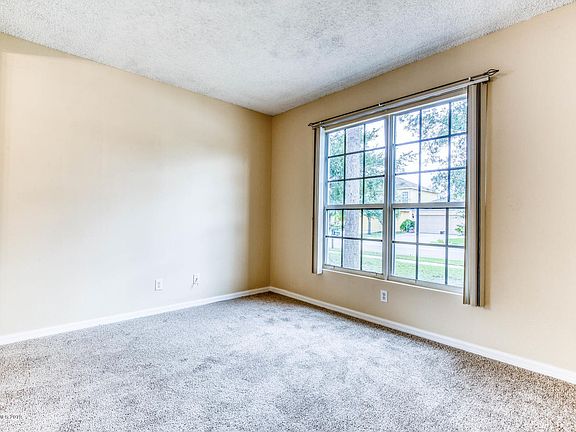 4th image of 3447 Mount Carmel Ln