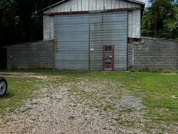 2nd image of 7985 Kings Hwy