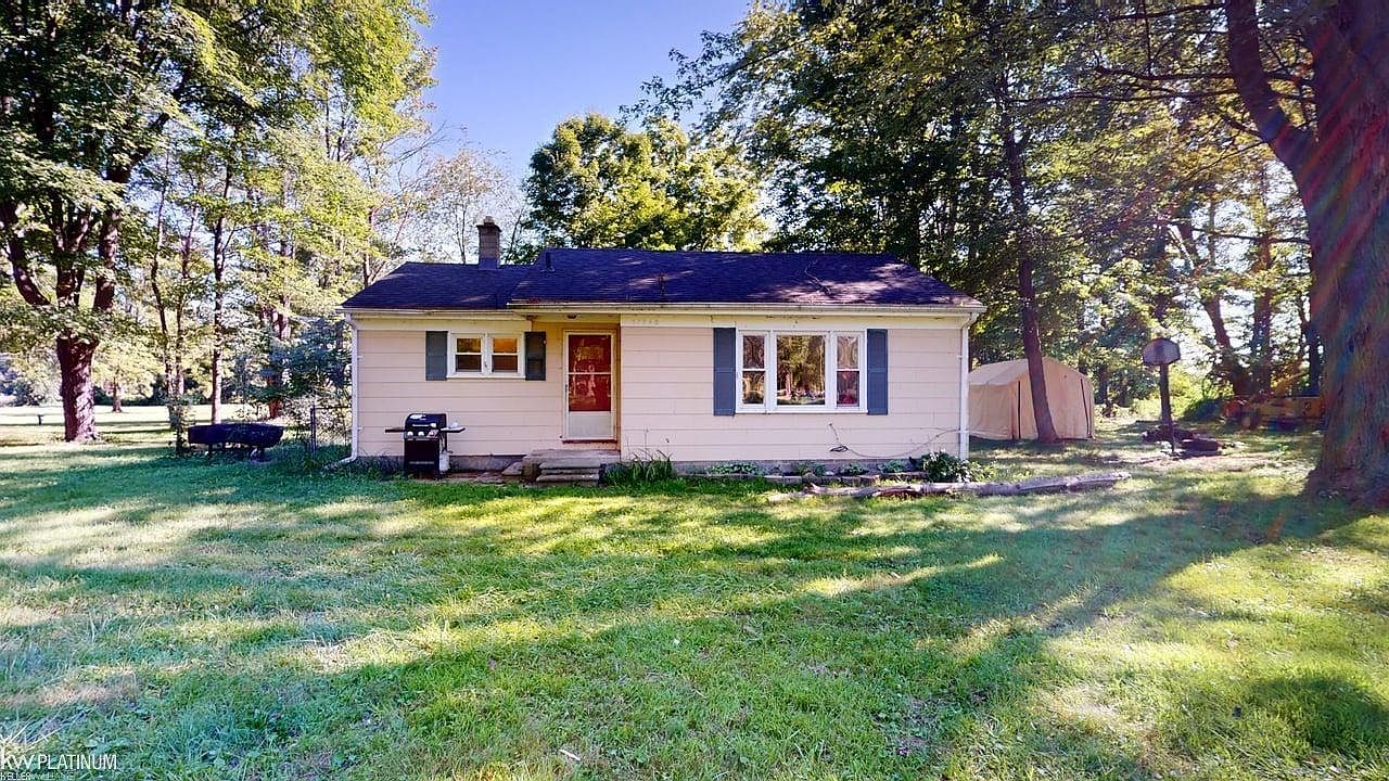 27540 25 Mile Rd, Chesterfield, MI 48051 | Zillow
