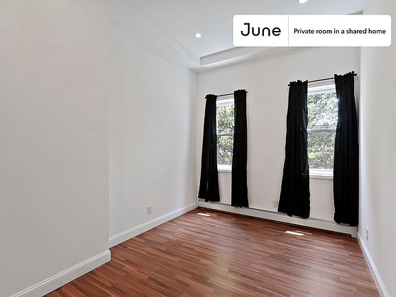3rd image of 1110 Halsey St #B