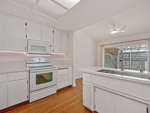 5th image of 3813 Pasadena Ave APT 20