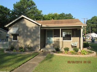 1039 Faulkner St, Conway, AR 72034