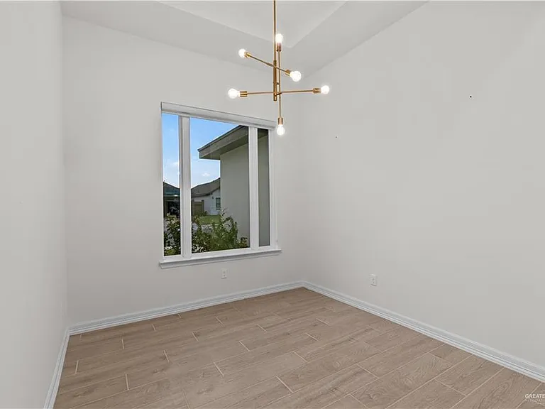 3600 Apex St — Photo 6