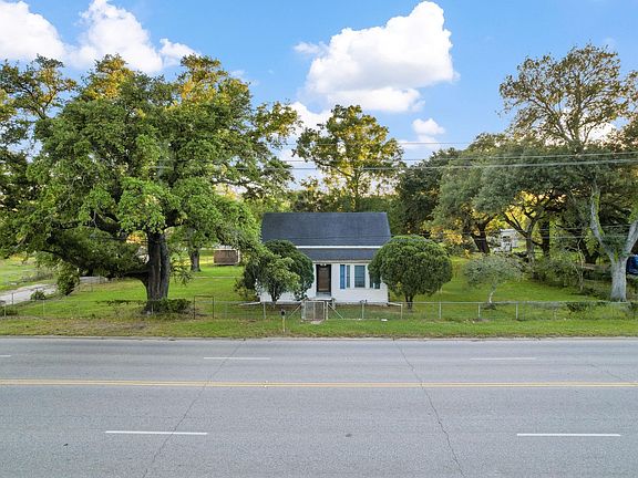 3rd image of 804 N Cleveland St