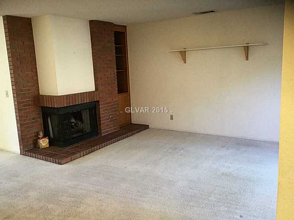 5th image of 2388 Pickwick Dr #66