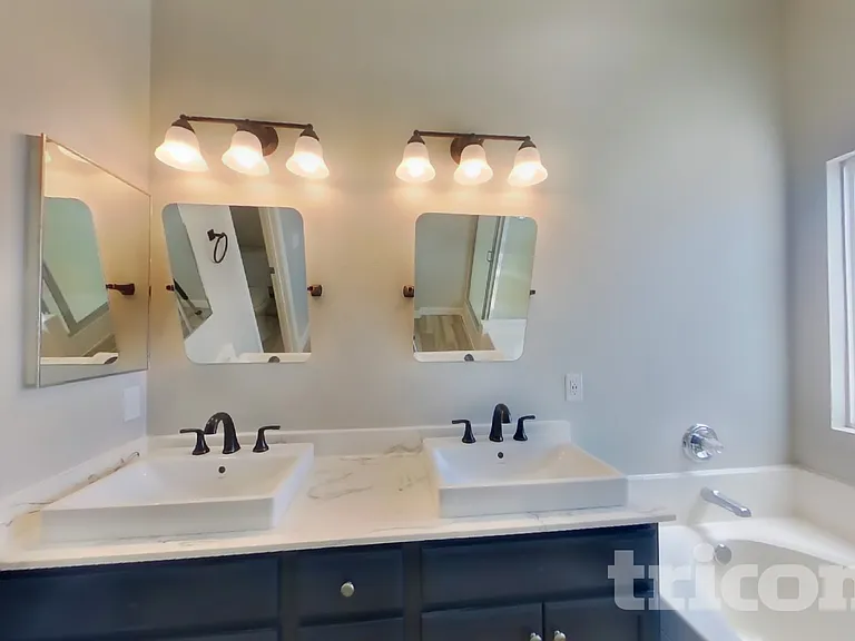 409 W Azure Ave — Photo 6