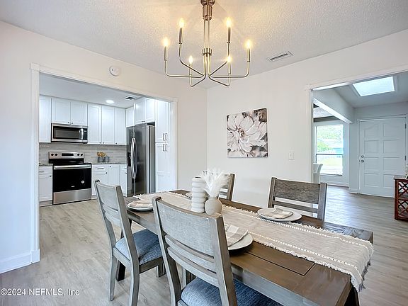 5th image of 8482 BLUESTEM Court