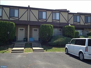 2nd image of 1026 Oakwood Dr