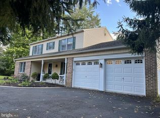 11 Willet Dr, Ambler, PA 19002