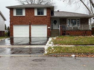 52 Debora Dr, Grimsby, ON L3M 4J3