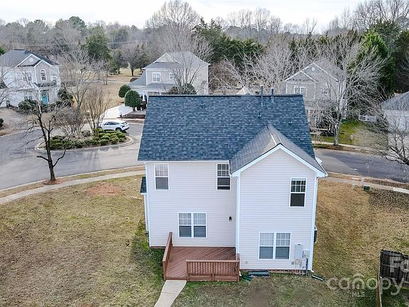 4th image of 7621 Rolling Meadows Ln