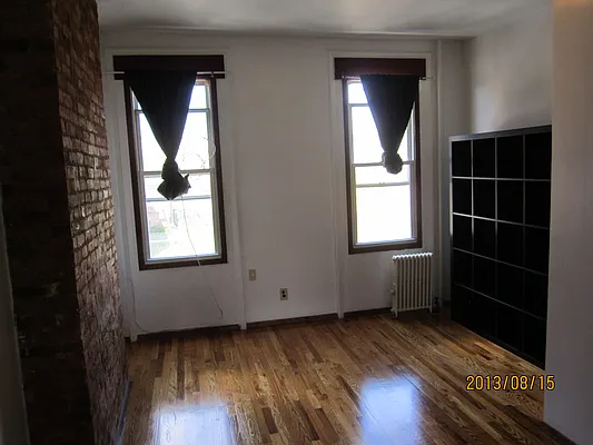 Rented by David W Realty Inc | media 2