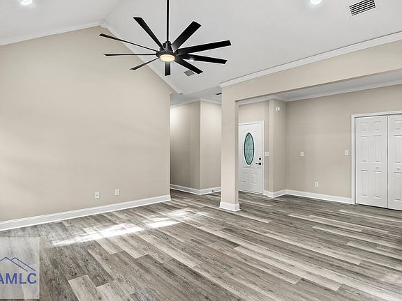 5th image of 107 Nature Cir