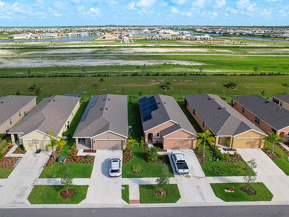 4th image of 11008 SW Vasari Way