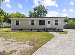 237 Suzanne Dr, Warner Robins, GA 31093