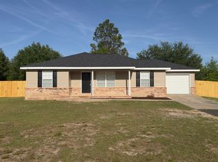 6121 Robin Rd, Crestview, FL 32539