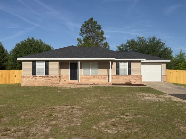 6121 Robin Rd, Crestview, FL 32539