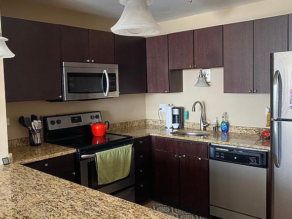 5th image of 2700 N Hampden Ct APT 10E