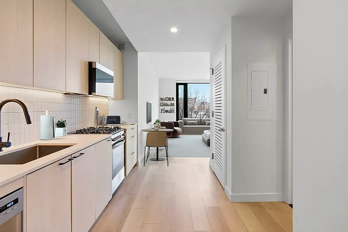 153-10 88th Avenue 515