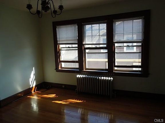 2nd image of 85-89 Scofield Ave