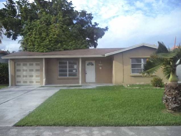 1st image of 7305 NW 57th Dr