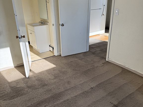 5th image of 720 18th Ave APT 1