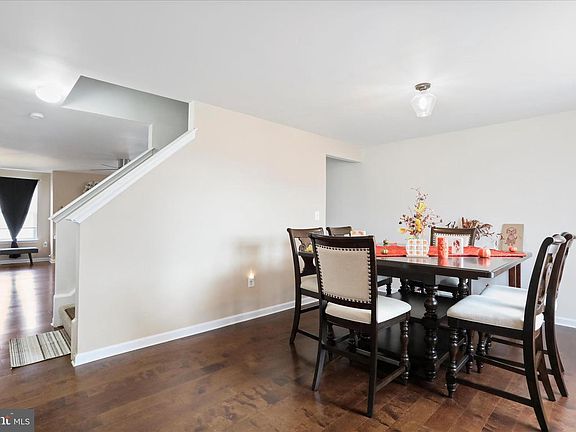5th image of 105 Chardin Ct