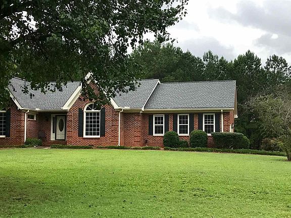 3rd image of 3033 Horseshoe Springs Dr NE