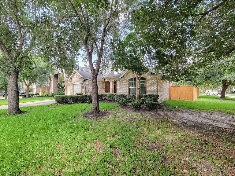 3735 Tidalwood Dr — Photo 5