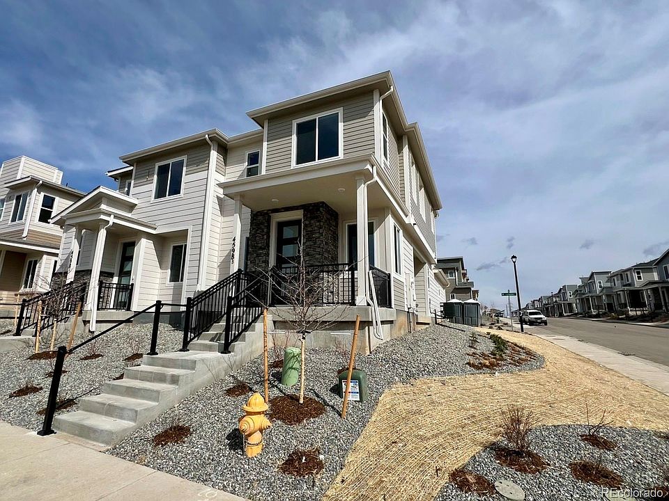 2nd image of 4598 S Versailles Street #B