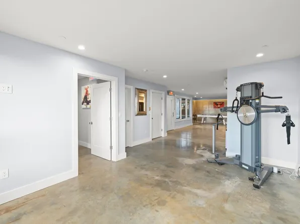 1076 River Road image 23 of 40