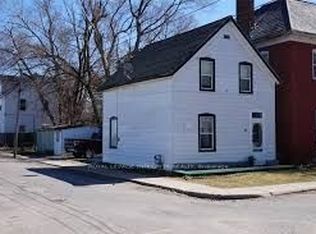 29 Robinson Ave, Smiths Falls, ON K7A1K3