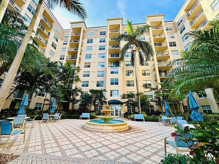 1801 N Flagler Dr #101 — Photo 1