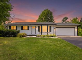 8749 212th St N, Forest Lake, MN 55025