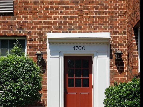 2nd image of 1700 W Abingdon Dr APT 302