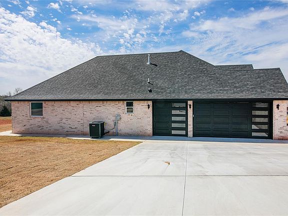 4th image of 1198 Wolf Creek Dr