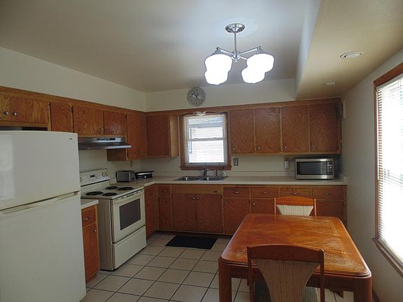 5th image of 7107 W Acacia St