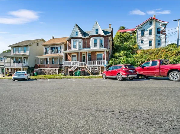 130 N 2nd St, Lehighton, PA 18235