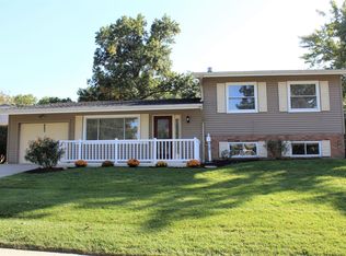 885 Rosetree Ln, Anderson Twp, OH 45230