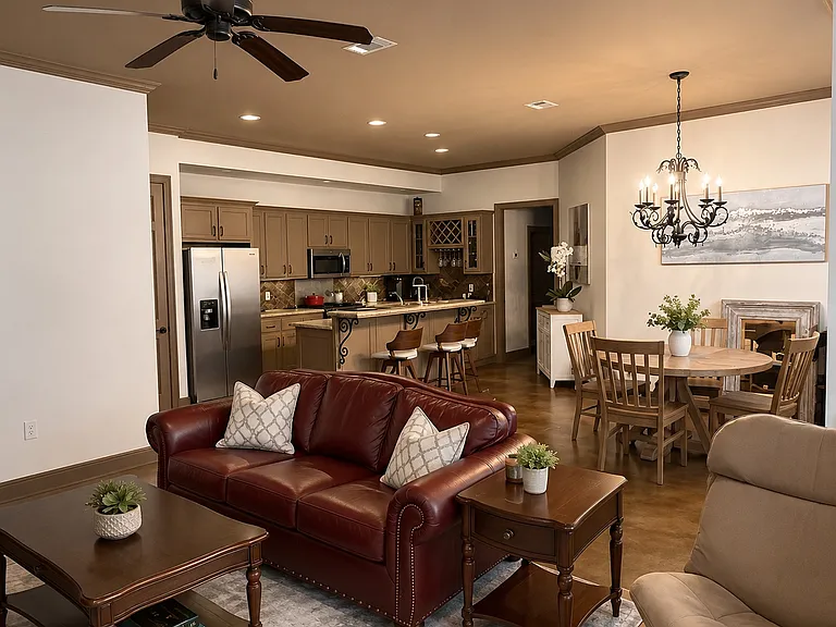 10243 Hillmont Ave — Photo 2