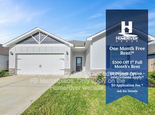 305 Grayson Baw Ln, Waller, TX 77484