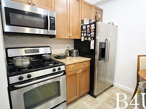 4th image of 1509 Royce St #1E