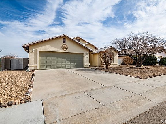 3rd image of 3972 N Diamond Drive