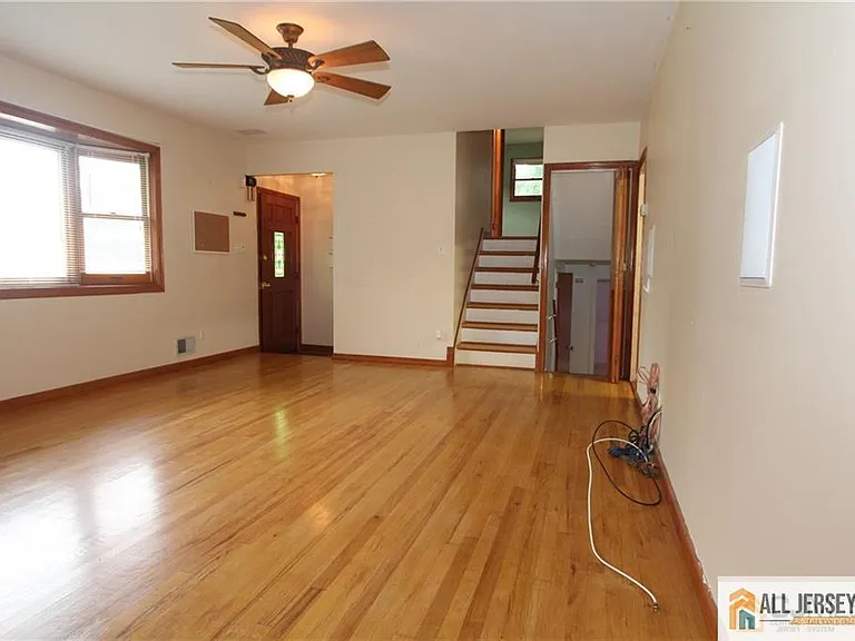 39 Stony Rd — Photo 3