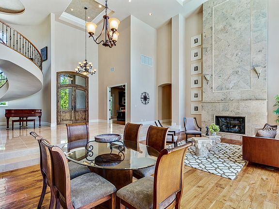 4th image of 9905 Glenrock Dr