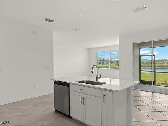 5th image of 2306 Avocado Ln
