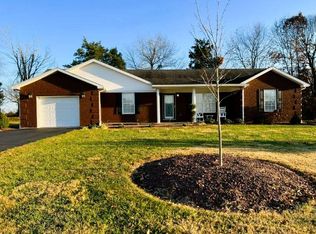 180 Rustic Haven Dr, Campbellsville, KY 42718