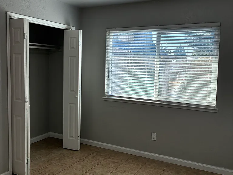 1715 W North Bear Creek Dr #A — Photo 36