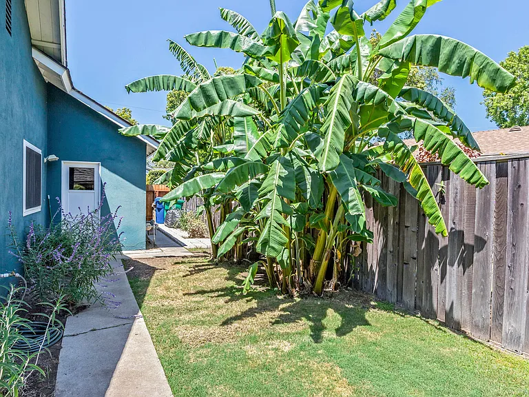 6207 Marlborough Dr — Photo 20